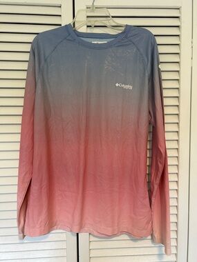 Columbia Ombre Long Sleeve Sun Fishing Shirt - Blue & Pink